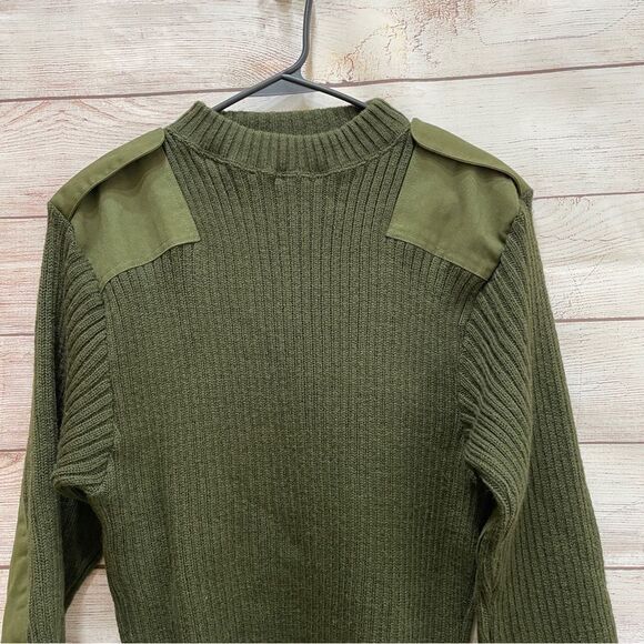 NEW WITHOUT TAGS DSCP OLIVE GREEN MILITARY SWEATER IN 100% WOOL - Picture 4 of 10